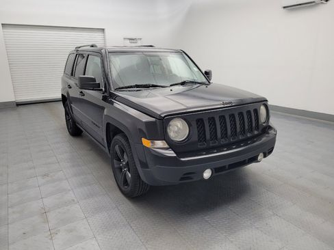 Used 2014 Jeep Patriot Sport w/ Power Value Group FWD image 13