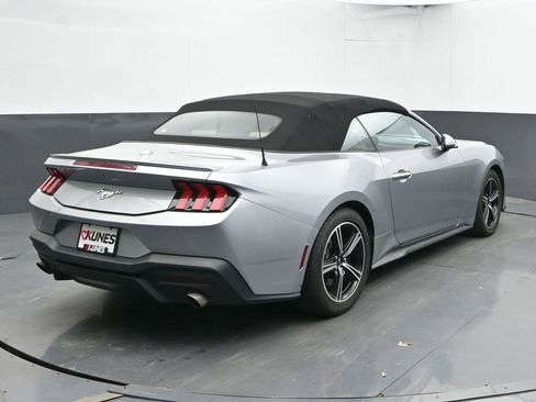 Used 2024 Ford Mustang Premium RWD image 10