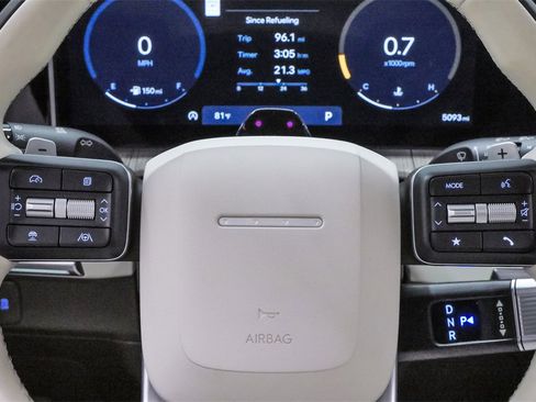 Used 2025 Hyundai Santa Fe Calligraphy image 23