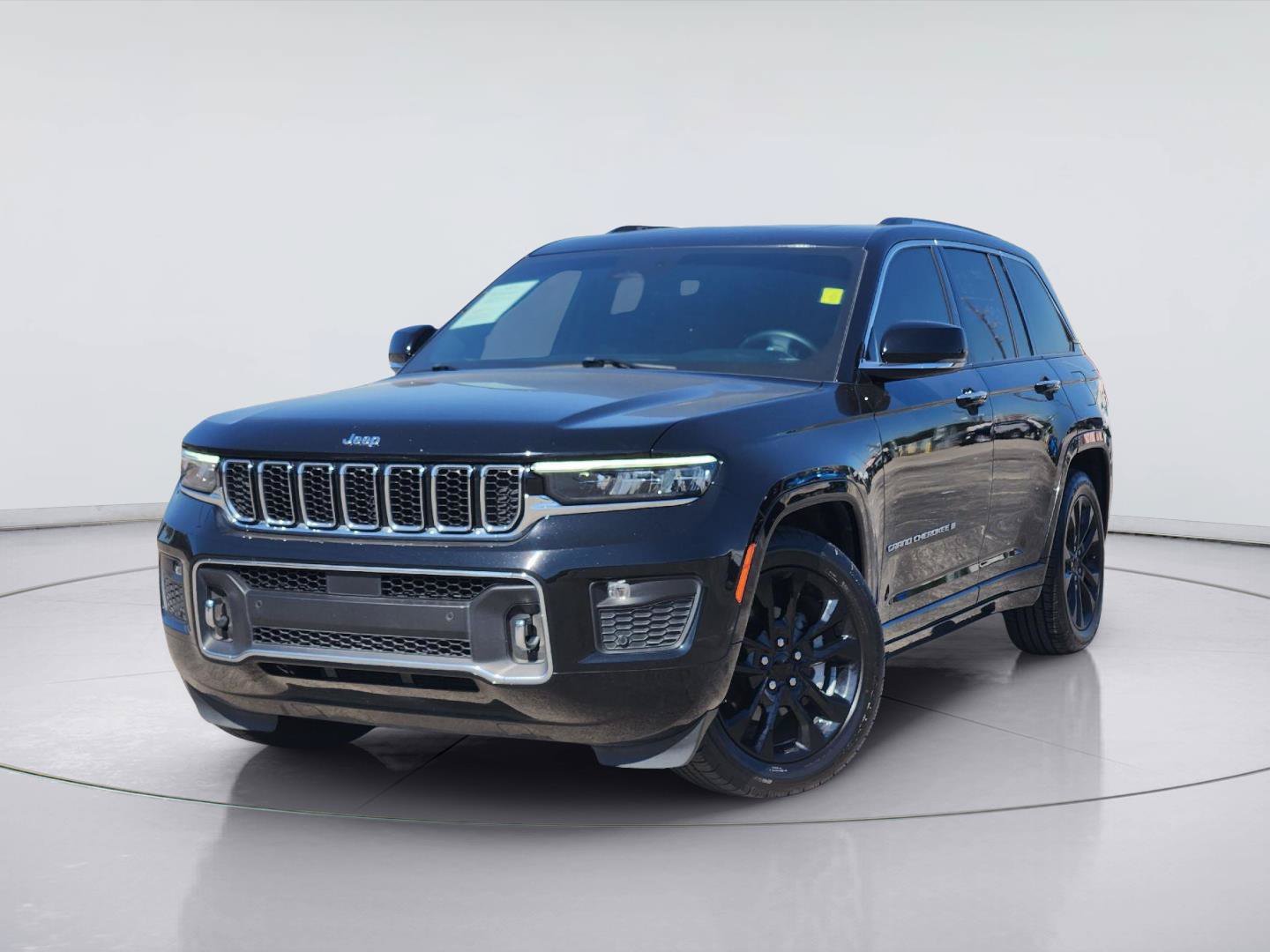 Used 2022 Jeep Grand Cherokee Overland AWD/4WD image 1