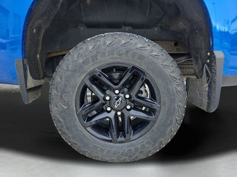 Used 2023 Chevrolet Silverado 1500 LT Trail Boss w/ Protection Package image 16