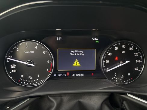 Used 2023 Buick Envision Essence image 41