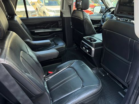 Used 2018 Ford Expedition Platinum AWD/4WD image 36