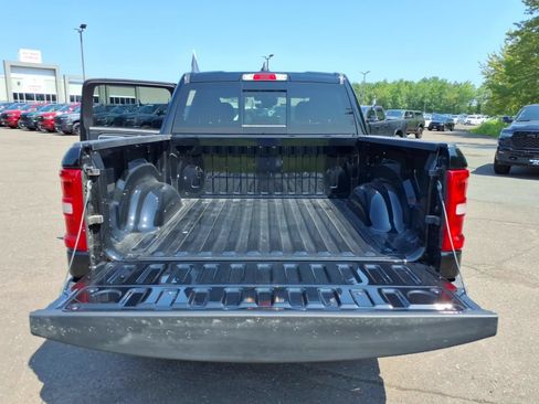 New 2026 RAM 1500 Big Horn AWD/4WD image 17