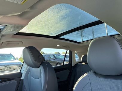 Used 2025 Volkswagen Tiguan SE