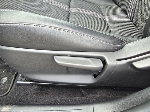 Used 2024 MAZDA CX-50 AWD 2.5 S w/ Accent Package image 16