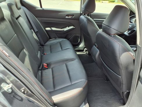 Used 2023 Nissan Altima 2.5 SR w/ SR Premium Package FWD image 17