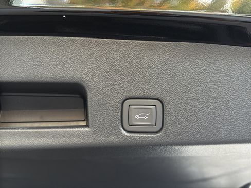 New 2026 Chevrolet Traverse RS w/ LPO, Floor Liner Package image 9