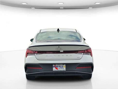 New 2025 Hyundai Elantra SEL image 7