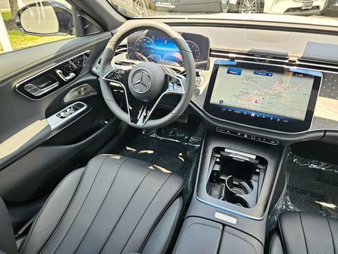 New 2026 Mercedes-Benz E 350 4MATIC Sedan image 27