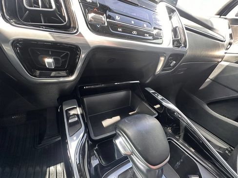 Used 2023 Kia Sorento SX AWD/4WD image 28