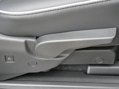 New 2026 Buick Enclave Sport Touring image 30