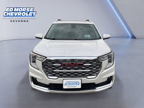 Used 2022 GMC Terrain Denali w/ LPO, Floor Liner Package image 8
