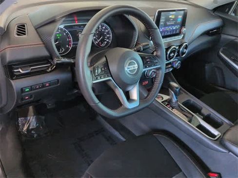 Used 2023 Nissan Sentra SR w/ Trunk Package image 10