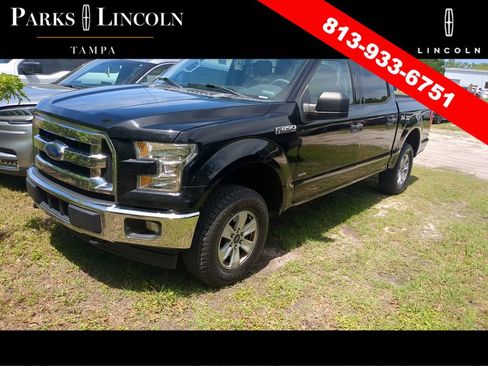 Used 2017 Ford F150 XLT image 5