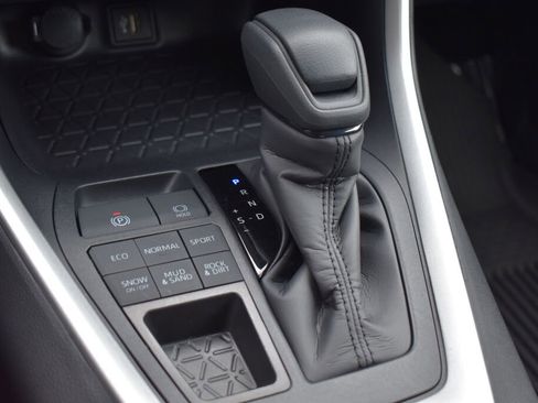 Certified 2025 Toyota RAV4 XLE image 13