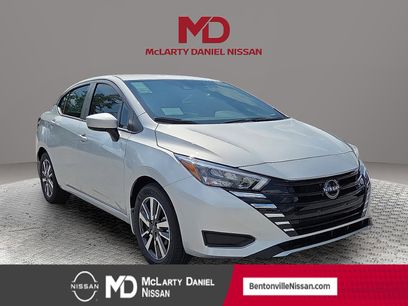 New 2025 Nissan Versa SV w/ Trunk Package