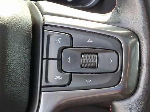 Used 2022 Chevrolet Suburban RST w/ Luxury Package image 25