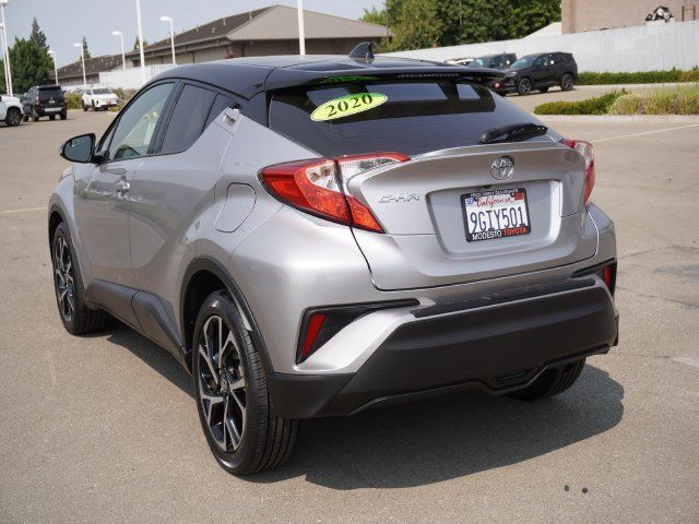 Used 2020 Toyota C-HR XLE FWD image 4
