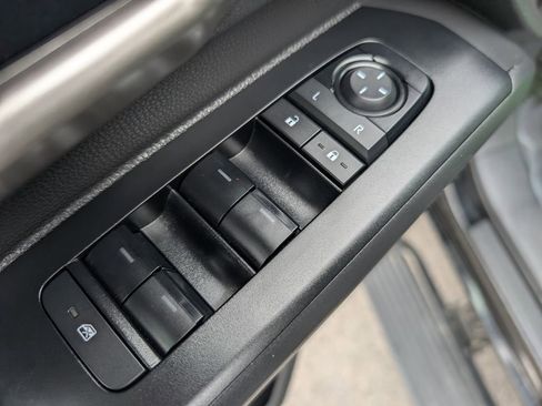 Used 2024 Toyota Tacoma Limited w/ Limited Package (LT) image 15