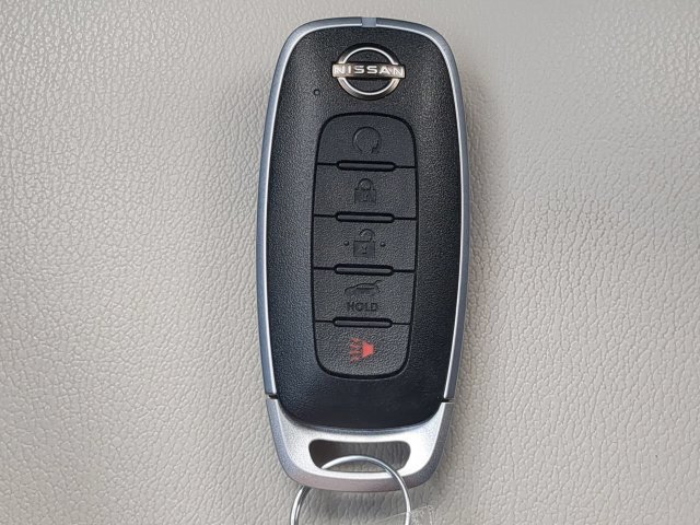 Used 2025 Nissan Pathfinder SL FWD image 35