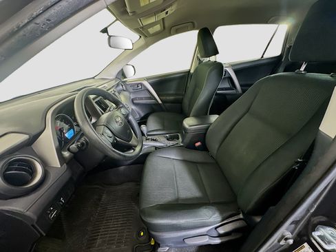 Used 2016 Toyota RAV4 LE FWD image 13