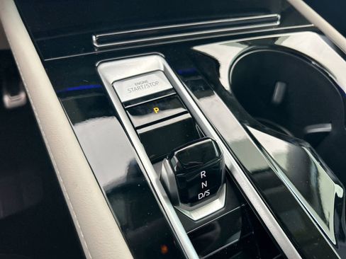 New 2026 Volkswagen Atlas SEL Premium R-Line AWD/4WD image 32