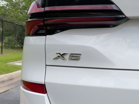 Certified 2024 BMW X5 xDrive50e w/ M Sport Package AWD/4WD image 12