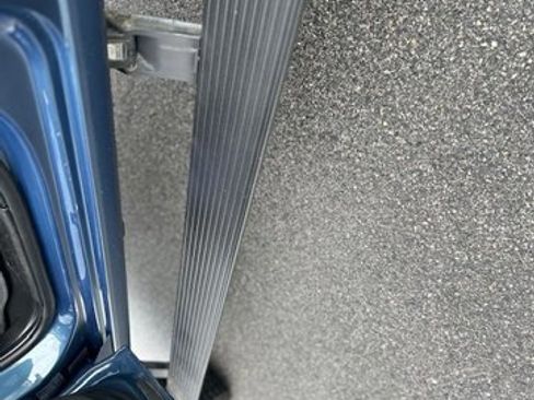 Used 2024 Chevrolet Silverado 2500 ZR2 w/ Technology Package image 11