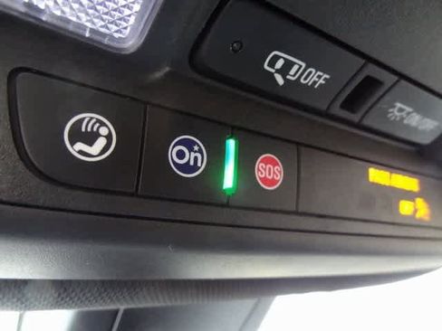 Used 2023 Chevrolet Traverse LT image 36