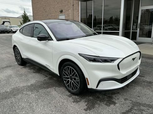 New 2025 Ford Mustang Mach-E Premium image 8