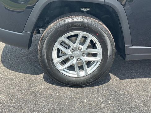 New 2026 Jeep Grand Cherokee Laredo X AWD/4WD image 11