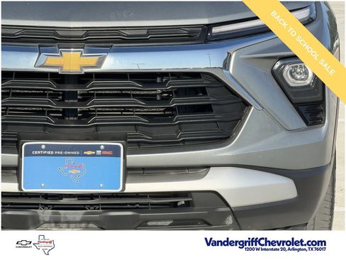 Used 2024 Chevrolet TrailBlazer LT w/ Convenience Package FWD image 8
