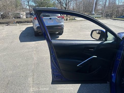 Used 2023 Toyota Corolla Cross LE w/ Moonroof Package AWD/4WD image 26
