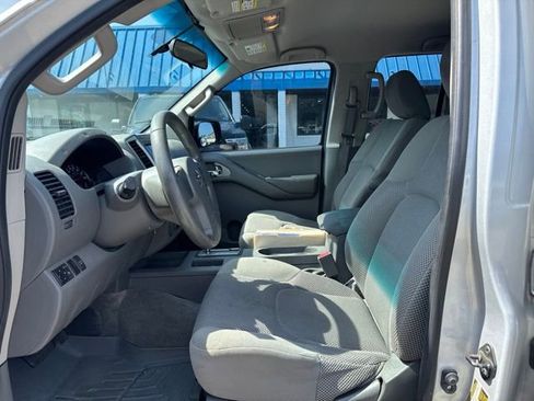 Used 2012 Nissan Frontier SV RWD image 10