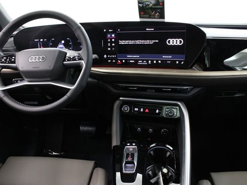 New 2025 Audi Q5 Premium Plus image 8