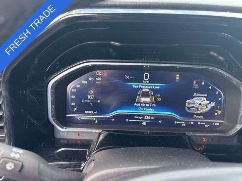 Used 2024 Chevrolet Silverado 2500 LTZ w/ LTZ Convenience Package image 2