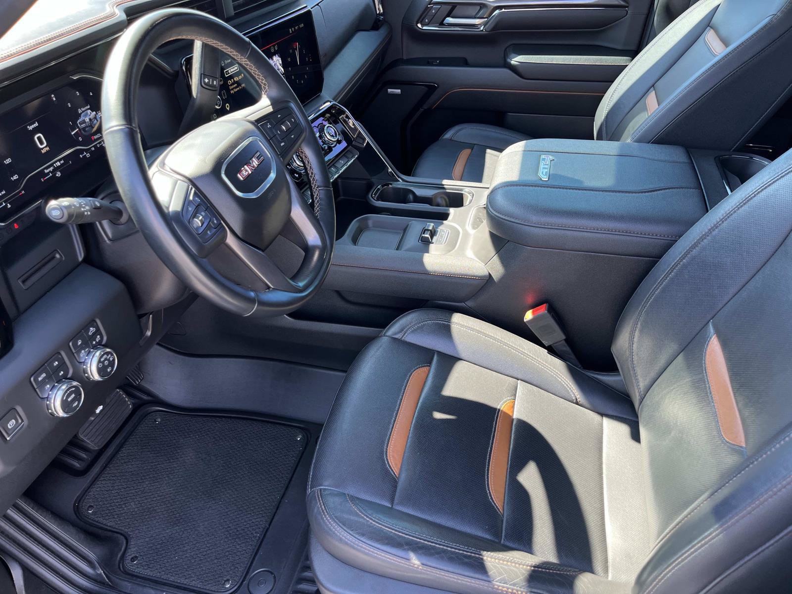 Used 2024 GMC Sierra 2500 AT4 w/ AT4 Preferred Package AWD/4WD image 23