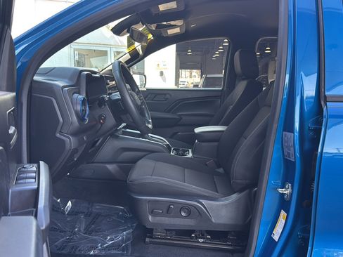 Used 2023 Chevrolet Colorado Trail Boss w/ Advanced Trailering Package image 12