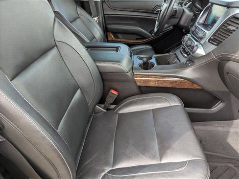 Used 2020 Chevrolet Tahoe LT w/ Luxury Package image 23