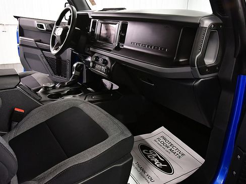 Used 2023 Ford Bronco 4-Door AWD/4WD image 27
