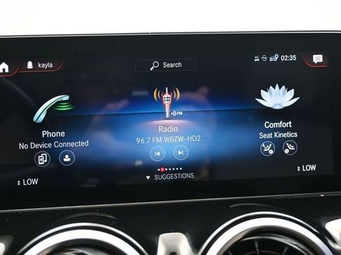 Used 2021 Mercedes-Benz GLA 250 4MATIC w/ Premium Package image 19