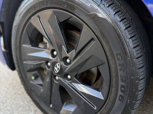 Used 2022 Hyundai Elantra SEL w/ Cargo Package image 35