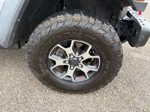 Used 2018 Jeep Wrangler Unlimited Rubicon w/ Steel Bumper Group AWD/4WD image 19