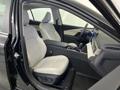 Used 2026 Toyota Camry XLE image 22