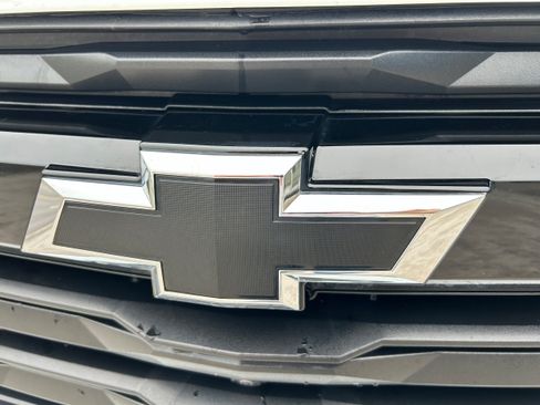 Used 2024 Chevrolet Colorado Z71 w/ Z71 Convenience Package 2 AWD/4WD image 4
