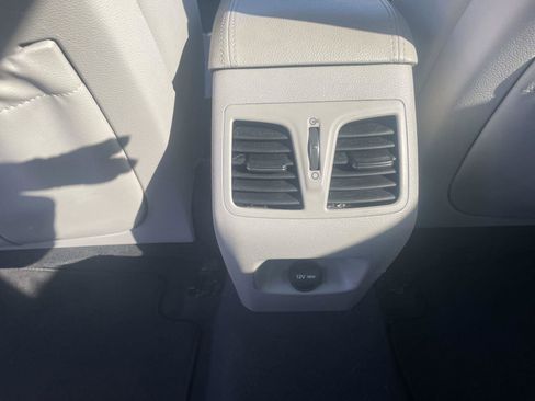 Used 2017 Hyundai Sonata Limited w/ Tech Package 03 image 25