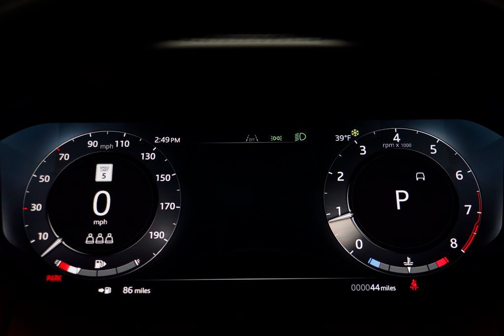 New 2026 Land Rover Range Rover SV AWD/4WD image 9