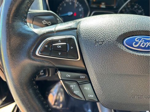 Used 2015 Ford Focus SE image 19