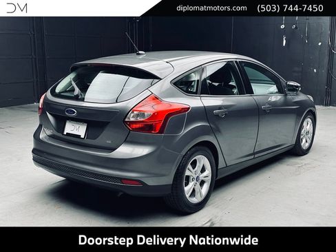 Used 2014 Ford Focus SE w/ SE Winter Package FWD image 7
